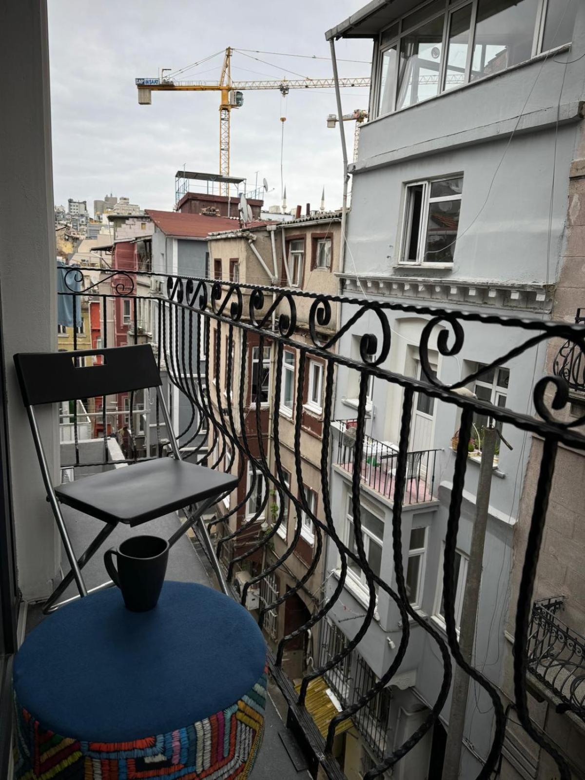 A Cozy Nest For Your Charming In The Heart Of Stambuł