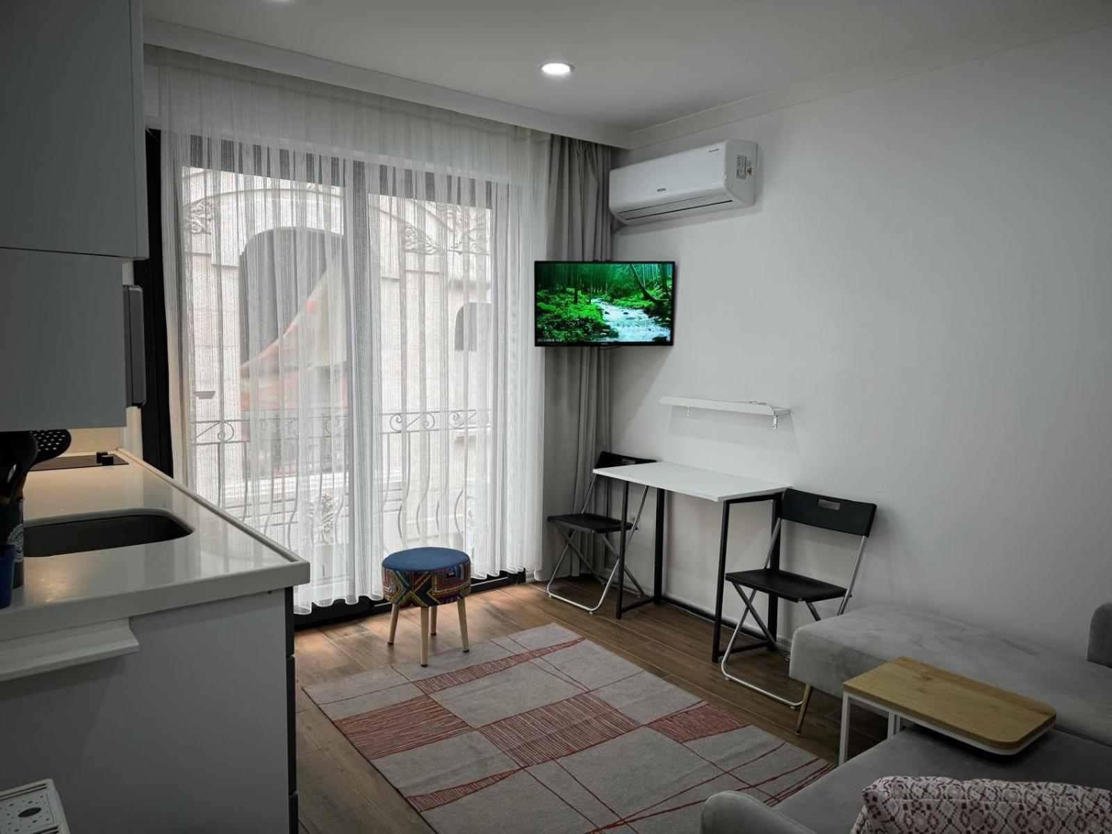 Apartament A Cozy Nest For Your Charming In The Heart Of Stambuł